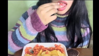 SNACKS ASMR IN THE BRACES | MUKBANG