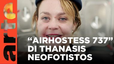 Airhostess 737 (2022) | Cortometraggio | ARTE.tv Documentari