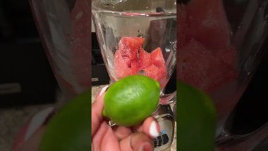 Removing my Invisalign to drink 🍹 #invisalignjourney #watermelonjuice