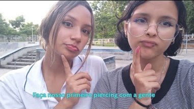 PRIMEIRO DIA DE AULA E FIZEMOS UM PIERCING??
