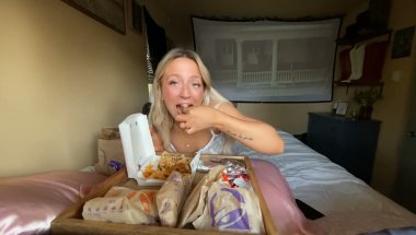 Eating Taco Bell with braces pt. 4