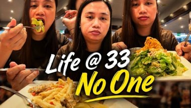 Life with no friends | No kids | No Family | But lots of foods! Church day and Solo date at Chillis