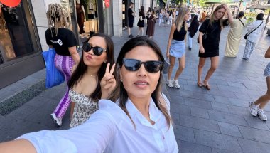 #Antwerpen Belgium Ghumgham ❤️🌿#vlog #Asunmuktan😍