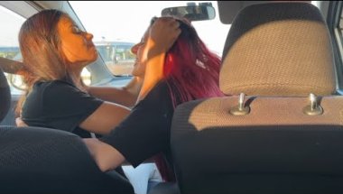 TROLEI ELA COM MAQUIAGEM DE OUTRA NO CARRO 😂