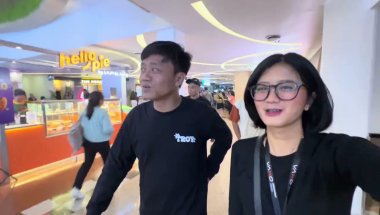Mas Tova ke Jakarta