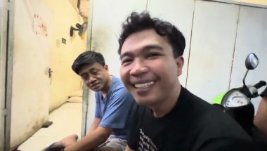 Nongkrong Di Kosan