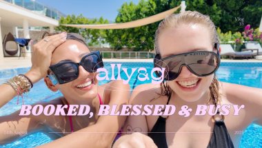 Media 'Holiday, Baklava & Boats' in category 'Fixed Braces: Clear'