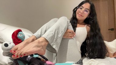 Doing my pedicure 💅🏻❤️
