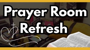 VLOGTOBER: Day 12 | Rearranging My Prayer Space | Hebrews 13:5