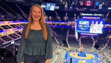 Vlog Time | I Went To a Hornets Game 🏀