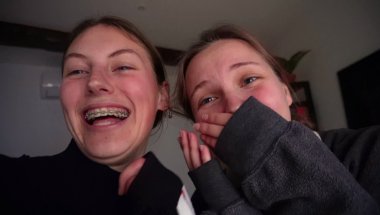 WE KRIJGEN DIT NIET MEER LOS... (vlog)