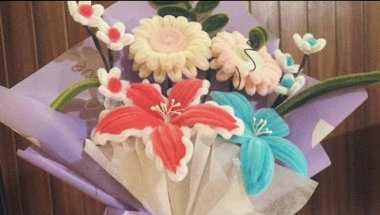 A PUPPY LOVE //boquet of flowers