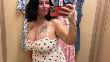 Gotta love the Polka Dots #fittingroomtryon #polkadot #polkadotdress