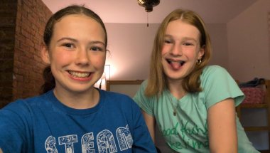 Get un ready with us *sleepover edition*