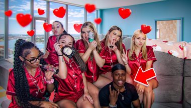 I HAD A SLEEPOVER WITH 6 GIRLS...