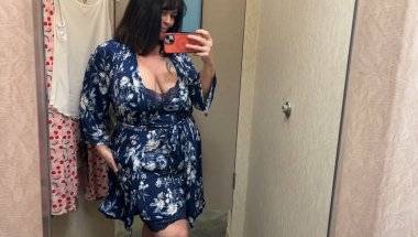 Intimates at Cynthia’s Boutique #fittingroomtryon #clothingtryon #boutique