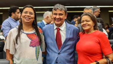 Sessão Solene de Entega do Título de Cidadania Piauiense a Vice-Presidente da Caixa Econômica Federal - Inês Magalhães