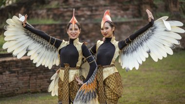 Thai Dancers