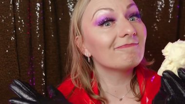 Mukbang - girl in braces - ASMR video free